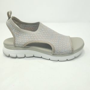 Skechers Yoga Foam Womans 8 Comfort Tan Sandal